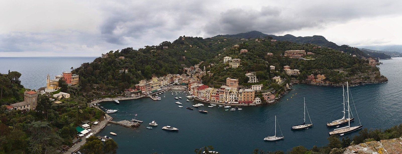 Portofino · zatoka jachtów