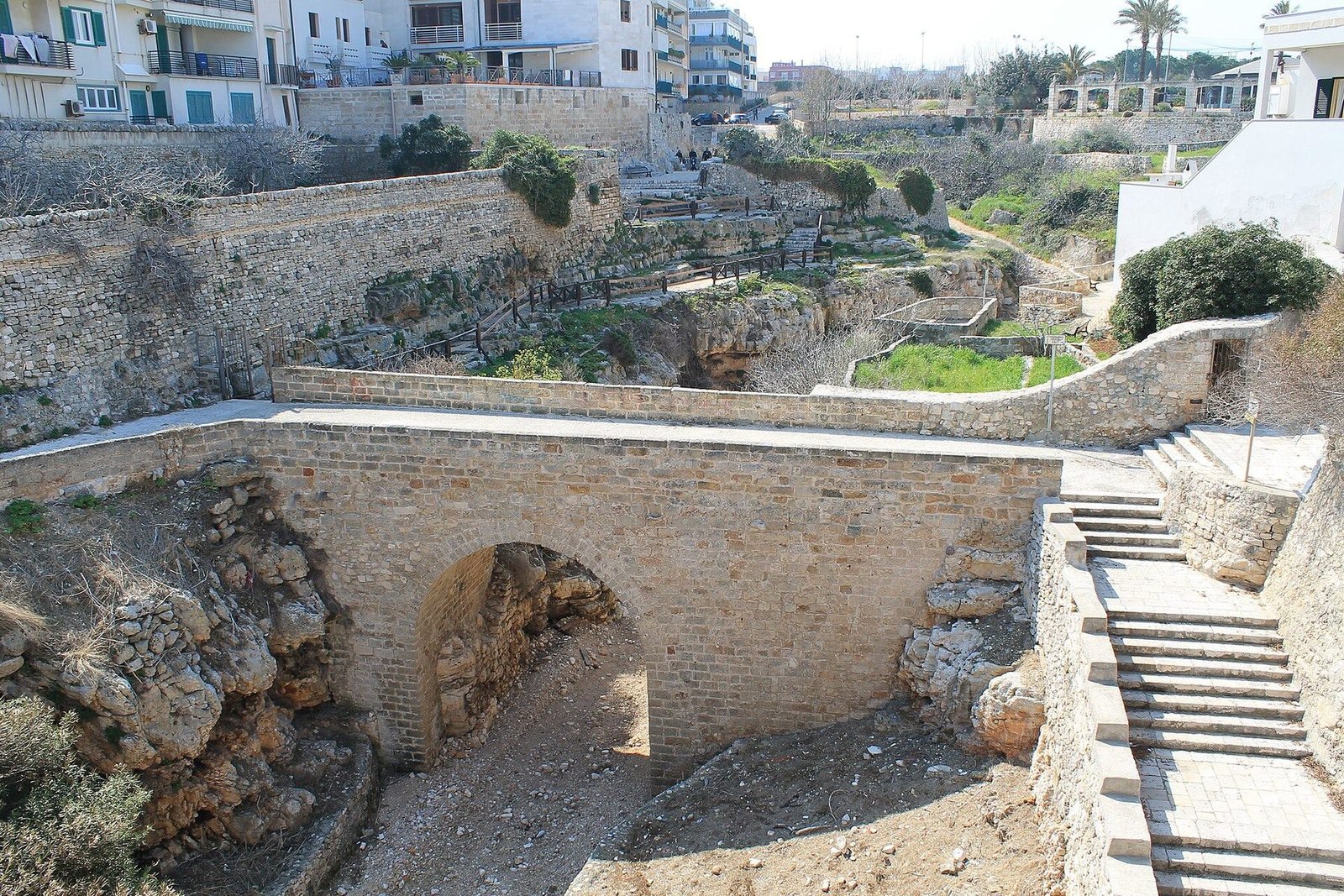 Polignano · Adriatyk pod klifem
